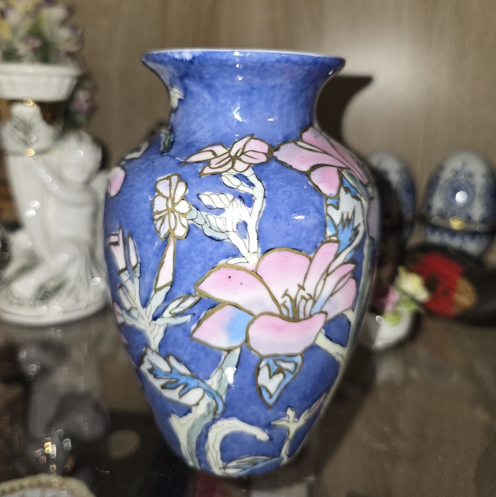 Vintage Chinese Blue Floral Vase Hand Painted Enamel Cloisonne Style - Picture 2 of 3